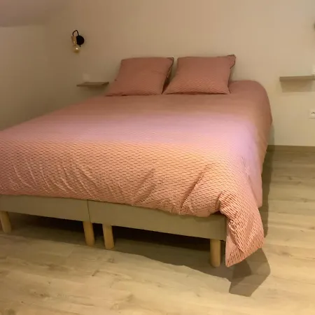 Vakantiehuis Chalet, Spacieux, Proche Du Lac, Vue Sur La Montagne