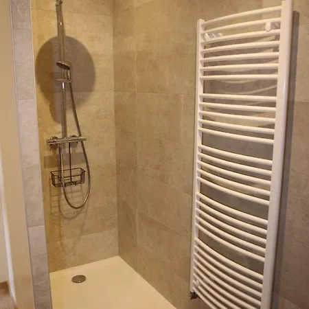 Chalet, Spacieux, Proche Du Lac, Vue Sur La Montagne