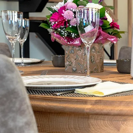 Chalet, Spacieux, Proche Du Lac, Vue Sur La Montagne Holiday home *