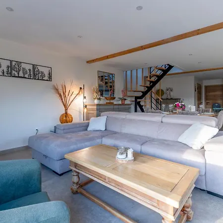 Casa vacanze Chalet, Spacieux, Proche Du Lac, Vue Sur La Montagne *