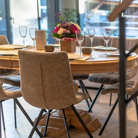 Chalet, Spacieux, Proche Du Lac, Vue Sur La Montagne