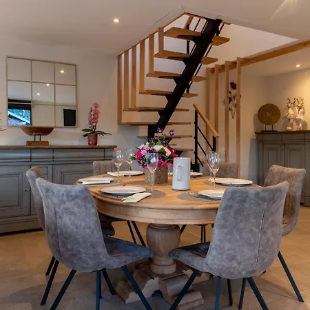 Holiday home Chalet, Spacieux, Proche Du Lac, Vue Sur La Montagne *