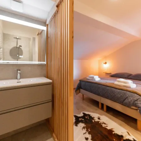 Chalet, Spacieux, Proche Du Lac, Vue Sur La Montagne *