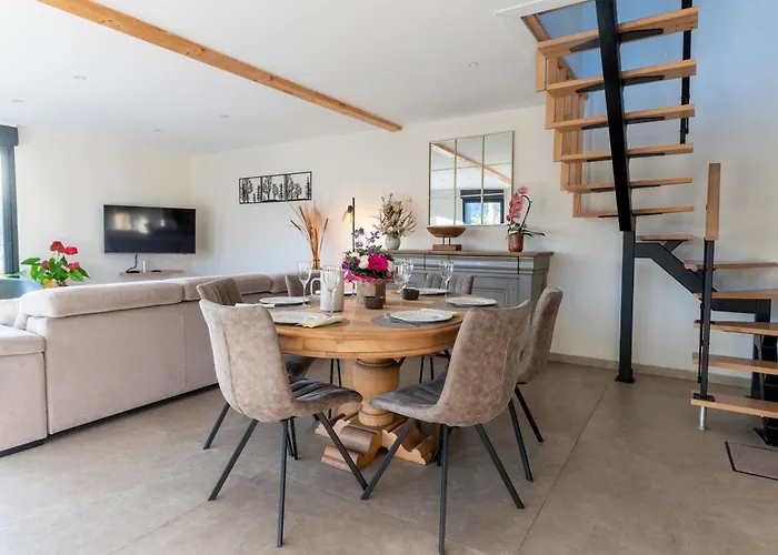 Chalet, Spacieux, Proche Du Lac, Vue Sur La Montagne *