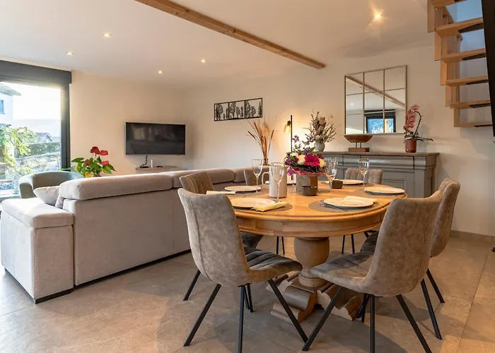 Chalet, Spacieux, Proche Du Lac, Vue Sur La Montagne Vakantiehuis