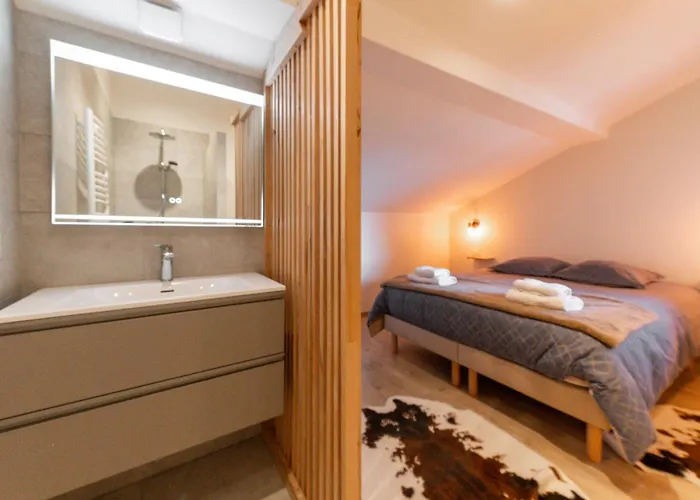 Chalet, Spacieux, Proche Du Lac, Vue Sur La Montagne *